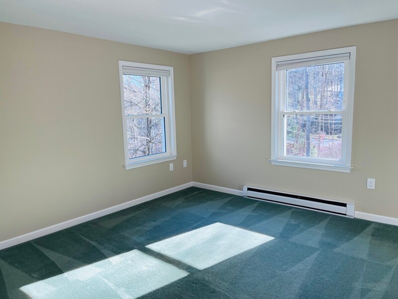 Building Photo - 452 Richmond Rd