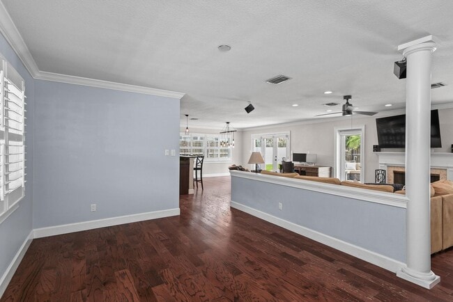 Building Photo - 3 bedroom pool home in Dommerich