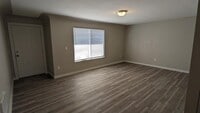 Building Photo - 3965 Hayesville Dr NE