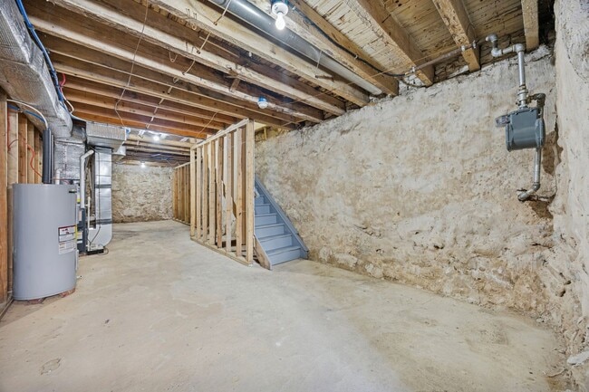 Building Photo - 5518 Pemberton St