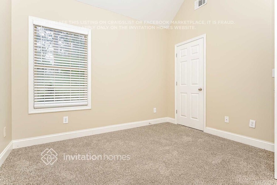 Building Photo - 113 Pristine Dr