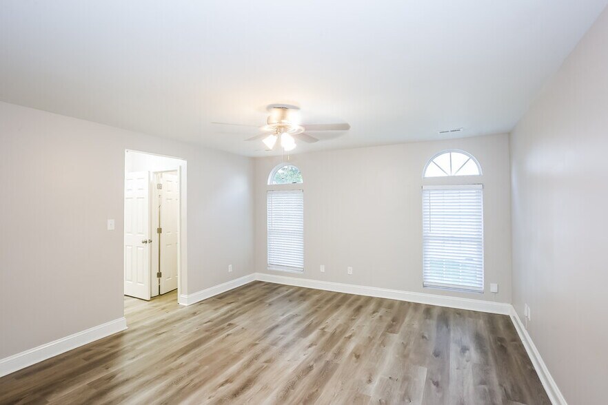 Building Photo - 9831 Coriander Ct