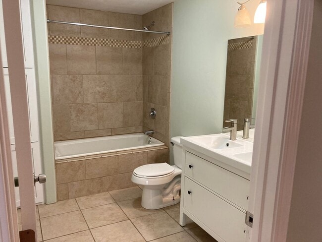 Building Photo - Beautiful Home in Highly Desired Daybreak Location!