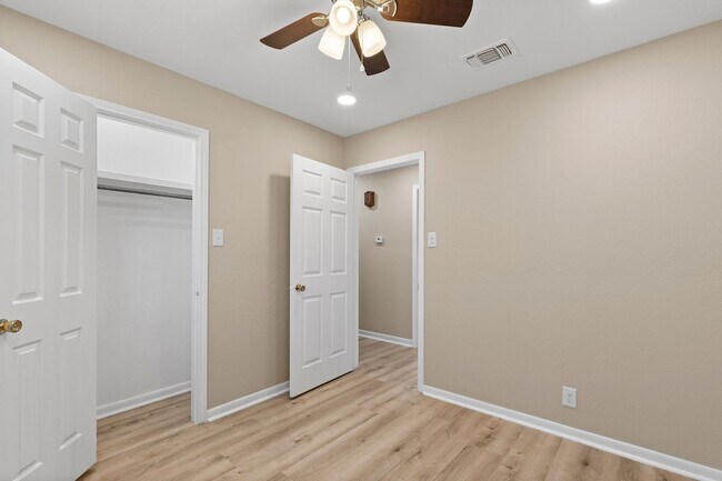 Building Photo - Charming Newly Remodeled Rental Home in a Quiet Neighborhood
