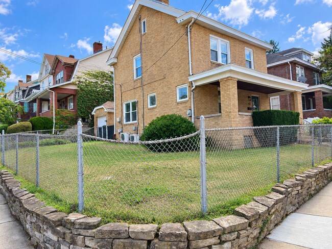 Building Photo - 43 Estella Ave