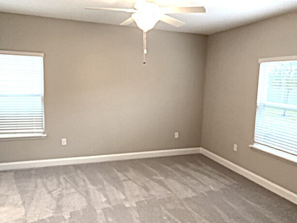 Building Photo - 92 Cobalt Ln