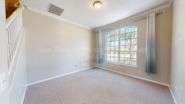 Building Photo - 5731 Rainbow Lake Dr N