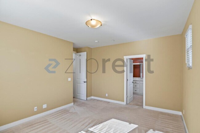 Building Photo - 1294 Pistachio Terrace