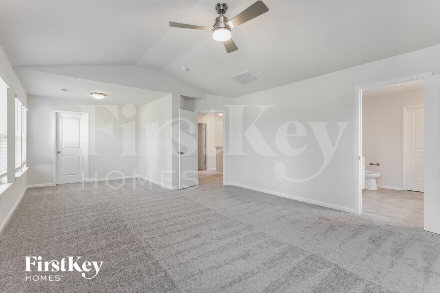 Building Photo - 503 Carronade Ct