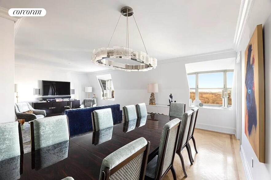 Building Photo - 1 Central Park S