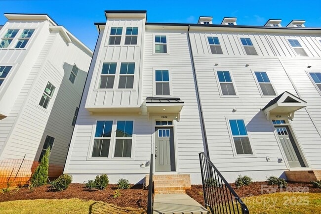 Building Photo - 3224 Drift St