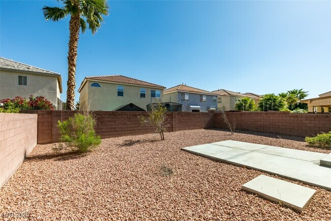 Building Photo - 6673 Octave Ave