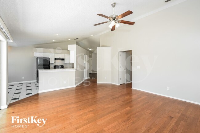 Building Photo - 2738 Springfield Dr