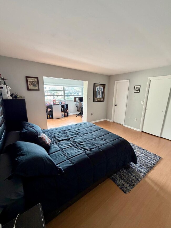 Building Photo - 8785 SW 137th Ave