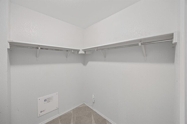 Building Photo - 2112 Perkins Pl