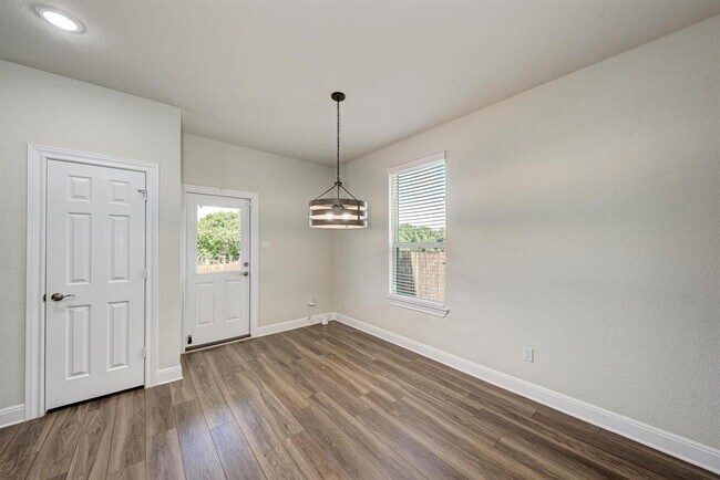 Building Photo - 120 Snowy Plover Ln