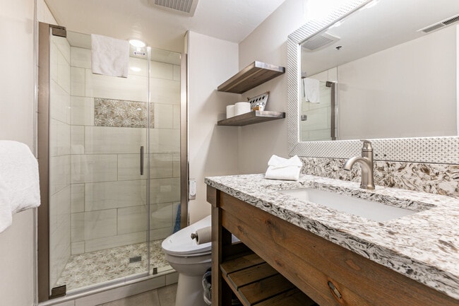 Building Photo - 6861 N 2200 W