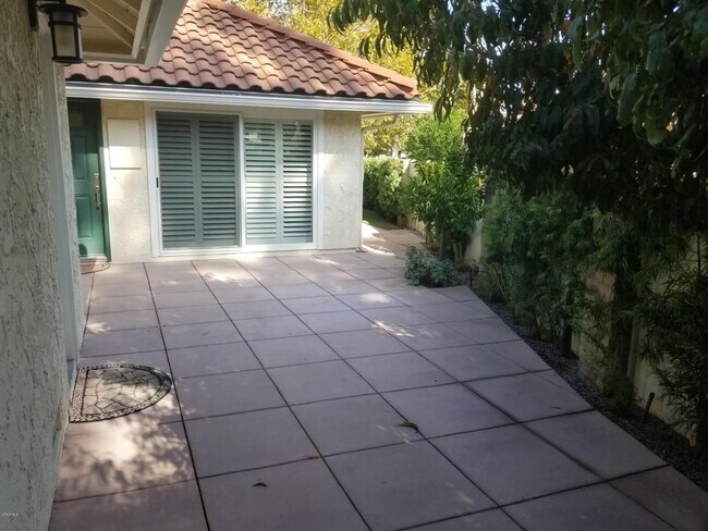 Building Photo - 2263 Portola Ln
