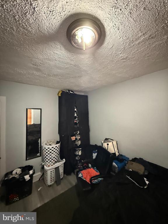 Building Photo - 178 N Broadway