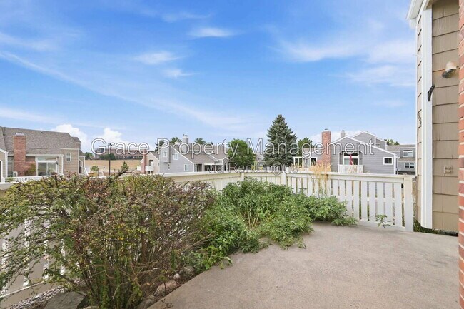 Building Photo - 9024 Bear Mountain Dr