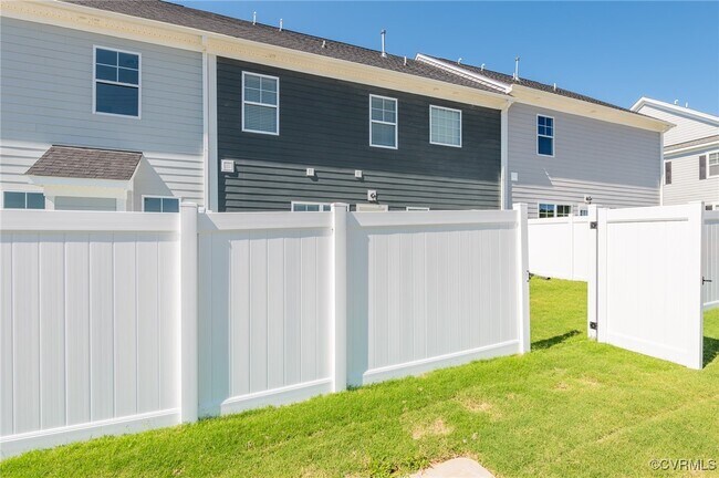 Building Photo - 4844 Wild Horse Ln