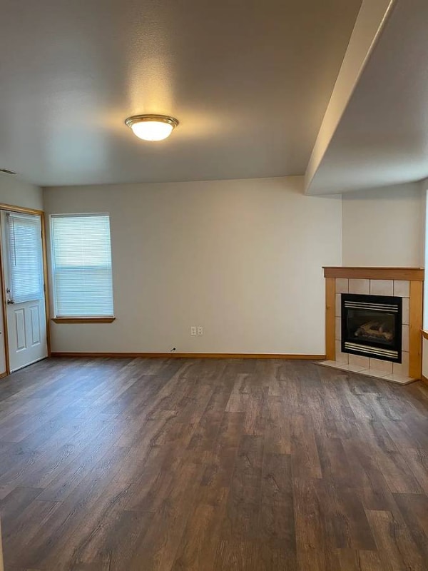 Building Photo - 1978 Greatview Dr