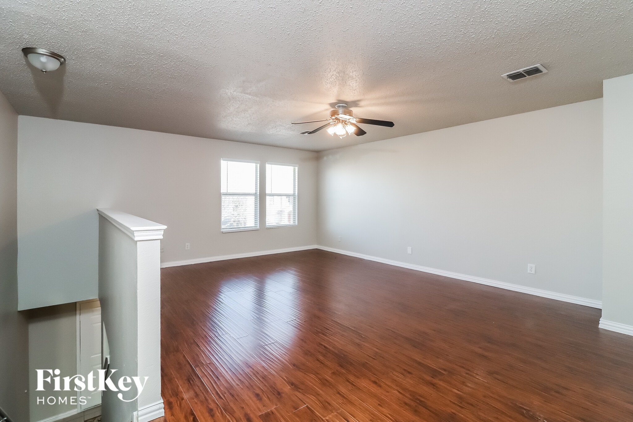 Building Photo - 3913 Fox Run Dr