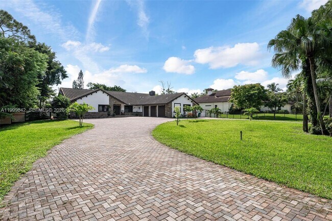 Building Photo - 6252 NW 65th Terrace