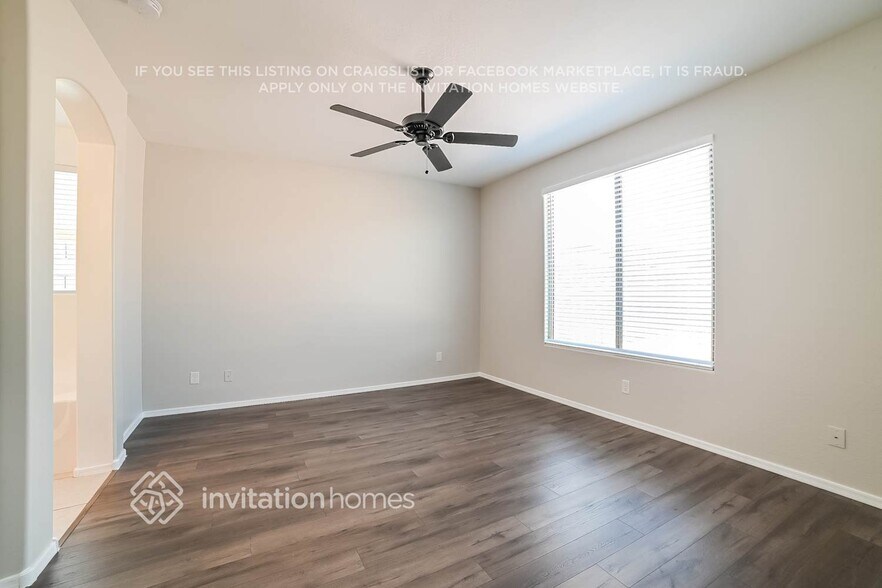 Building Photo - 18178 W Ivy Ln