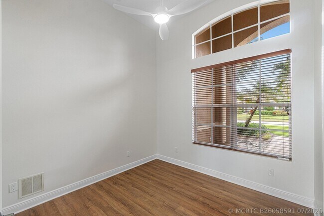 Building Photo - 6641 Conch Ct