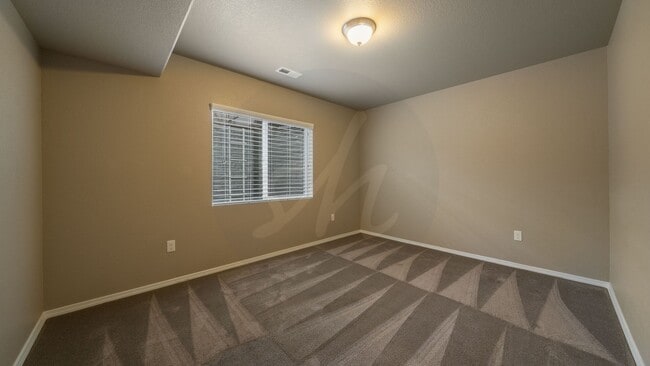 Building Photo - Stunning 5 bedroom home in Banning Lewis R...