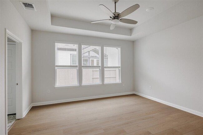 Building Photo - 8512 Dongan Dr