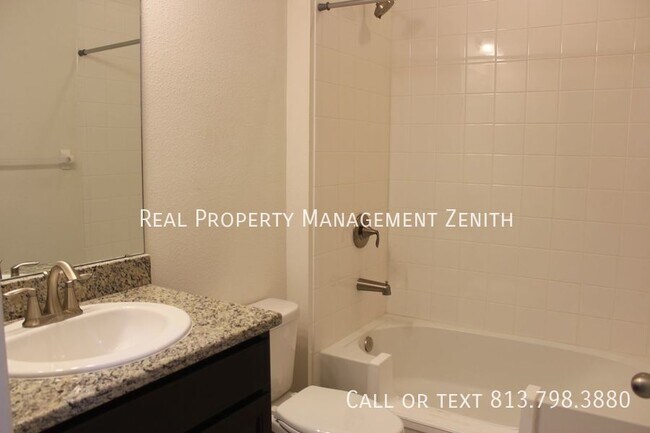 Building Photo - 33163 Sand Creek Dr