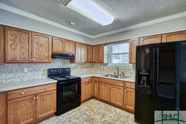 Building Photo - 11105 Largo Dr