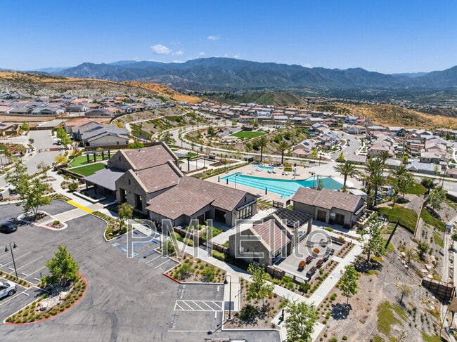 Building Photo - 28657 Windbreak Tr