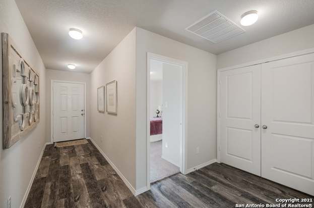 Building Photo - 10634 Borlaug St