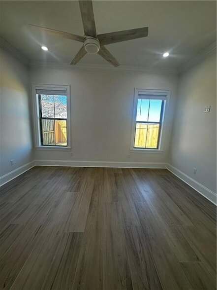 Building Photo - 2300 Pirate Dr