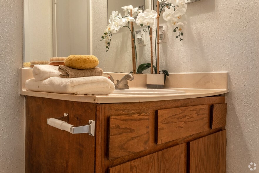 Bathroom - Briar Village