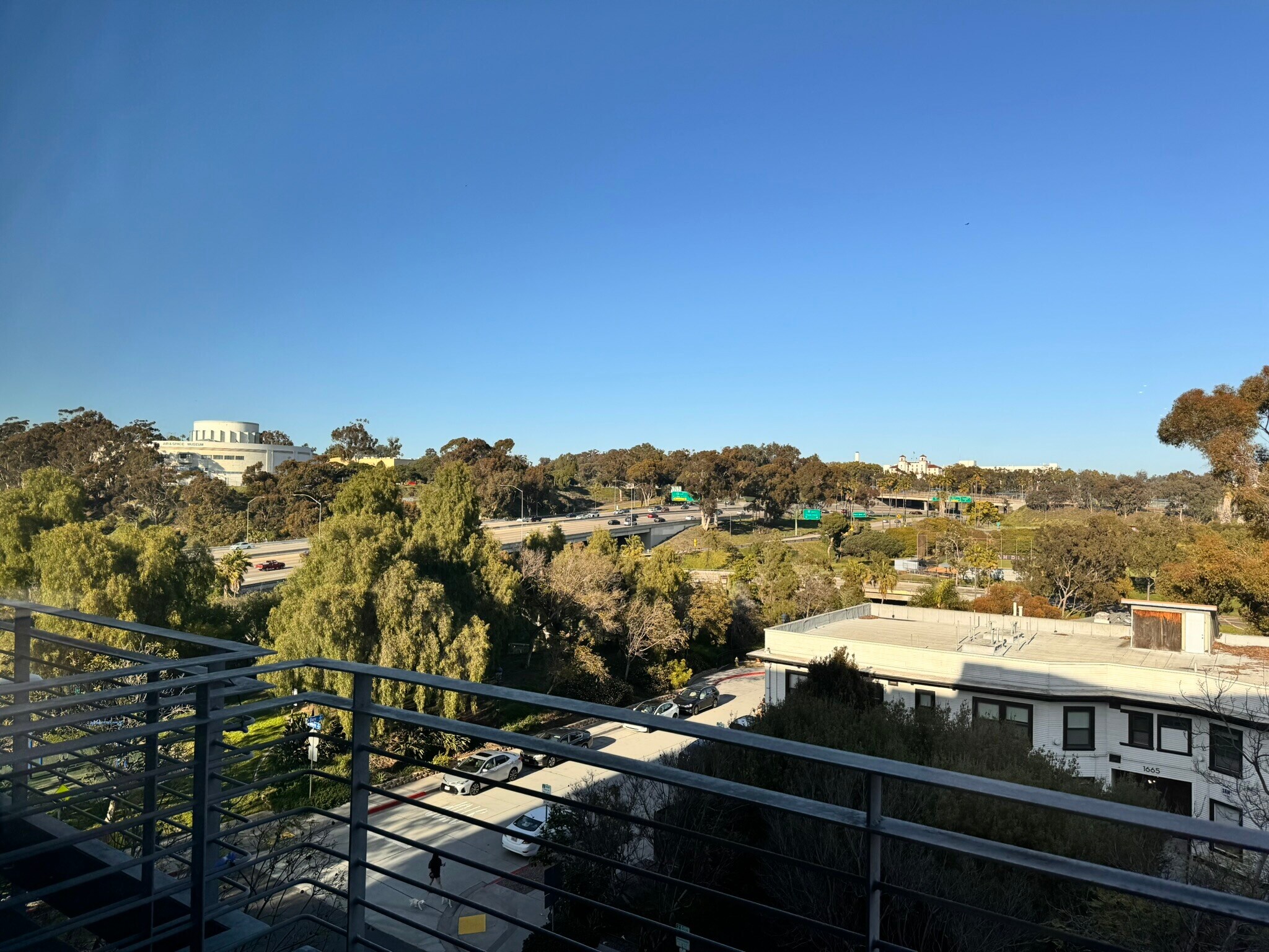 Building Photo - 889 Date St