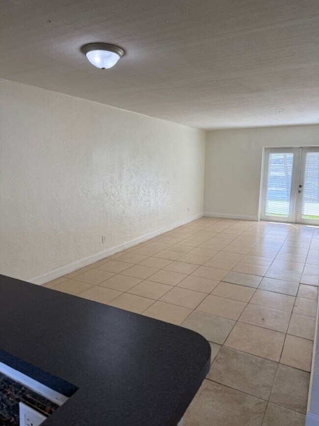 Building Photo - Gorgeous Sunset views. 2 bedroom 2 bath condo