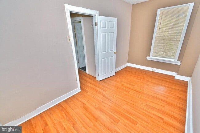 Building Photo - 3031 N Lee St