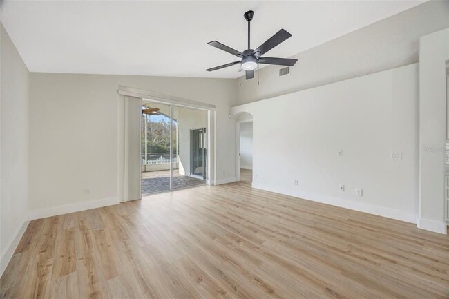 Building Photo - 19026 Fishermans Bend Dr