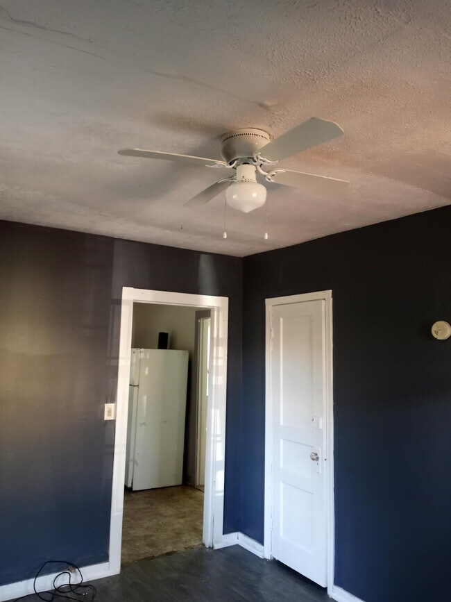 Building Photo - 210 Eisenhower St