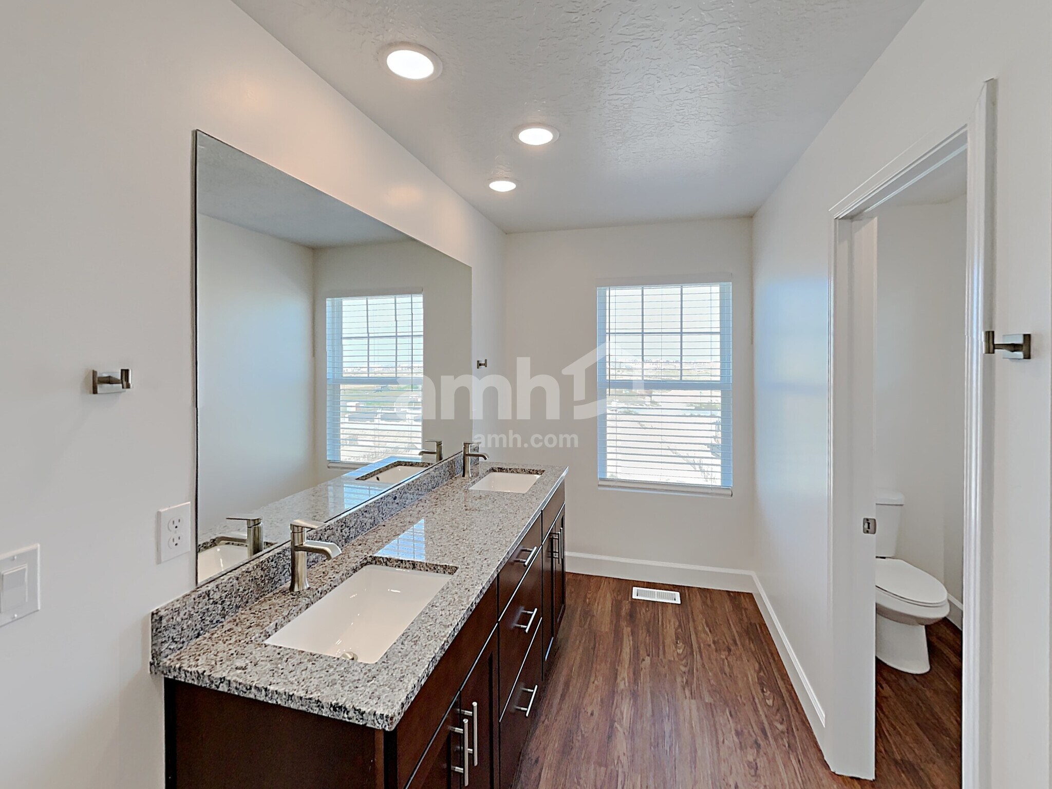 Building Photo - 6063 W Arranmore Dr