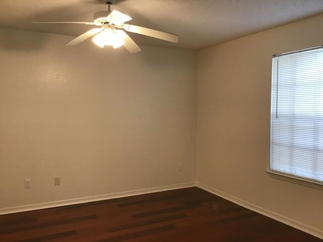 Building Photo - 1017 S Hiawassee Rd