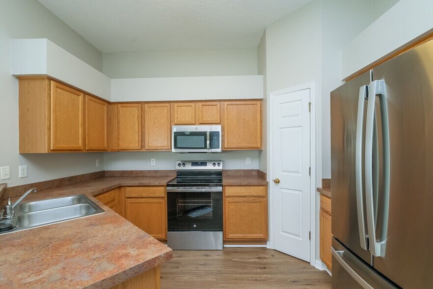 Building Photo - 7608 Mt Laurel Dr