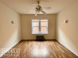 Building Photo - 6900 N Lakewood Ave