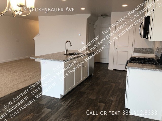 Building Photo - 14907 Beckenbauer Ave