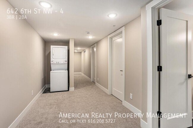 Building Photo - 642 6th St NW