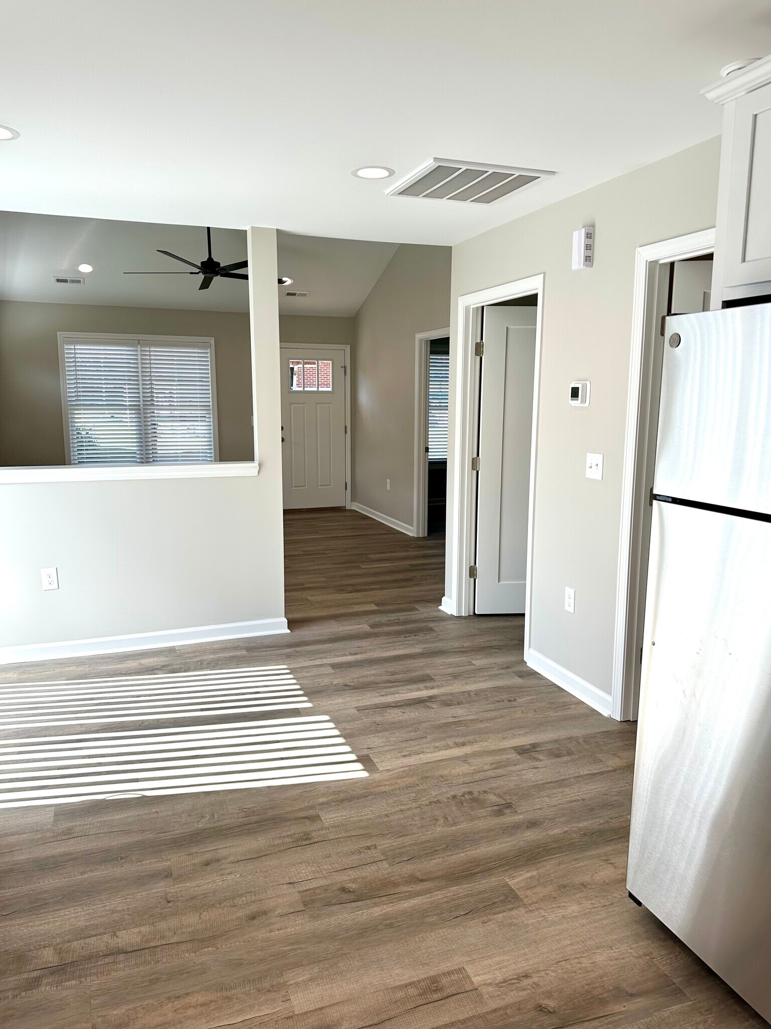 Beautiful design and detail - 2217 Kenwood Blvd SE